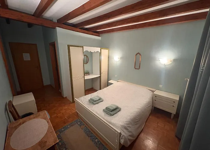 D'hotes Monicala Bed and Breakfast